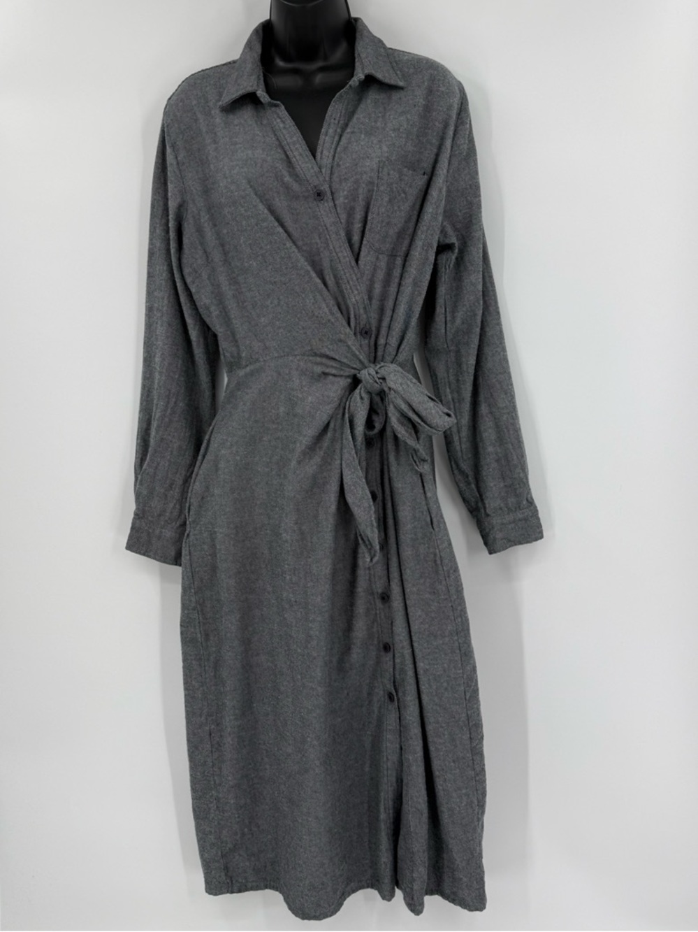 ✦ Garnet Hill Eva Organic Cotton Flannel Shirtdress | Gray | 12 - Picture 3 of 8